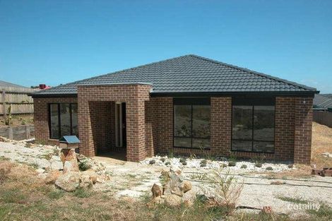 122 Gamble Rd, Skye, VIC 3977