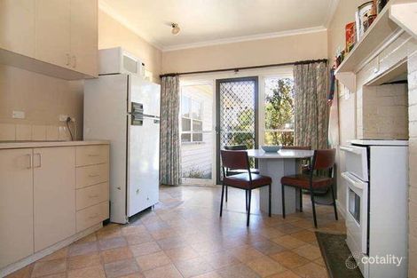 Property photo of 30 Carpenter Street Kangaroo Flat VIC 3555