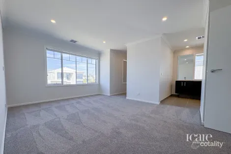 3 Streamside Dr, Craigieburn, VIC 3064