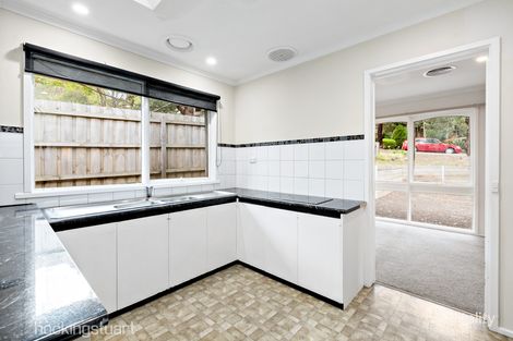 Property photo of 27 Hebden Street Greensborough VIC 3088