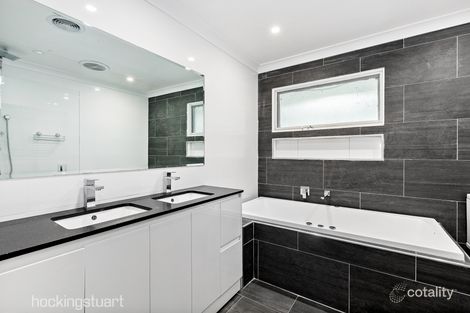 Property photo of 27 Hebden Street Greensborough VIC 3088