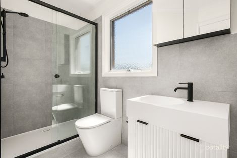 Property photo of 2/23 Woodlands Avenue Kew East VIC 3102