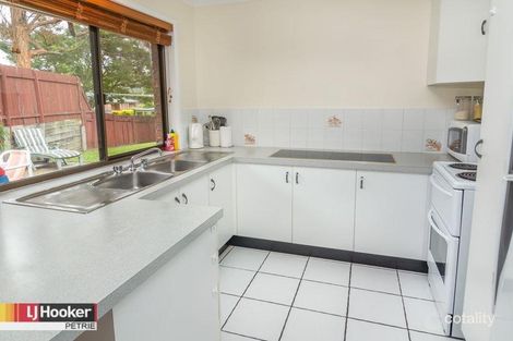 Property photo of 4 Loire Avenue Petrie QLD 4502