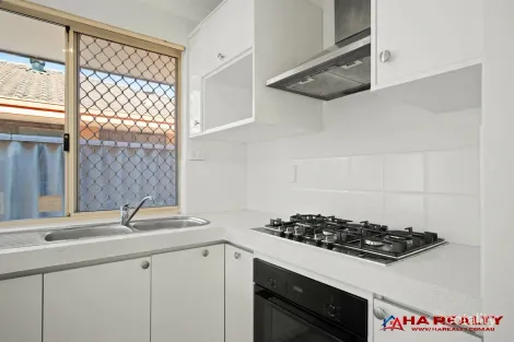 Property photo of 6/5-9 Herndon Close Cannington WA 6107