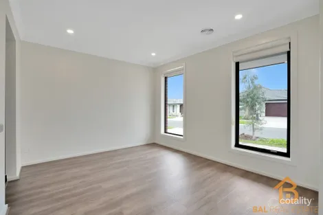 Property photo of 24 Eaglevale Road Weir Views VIC 3338