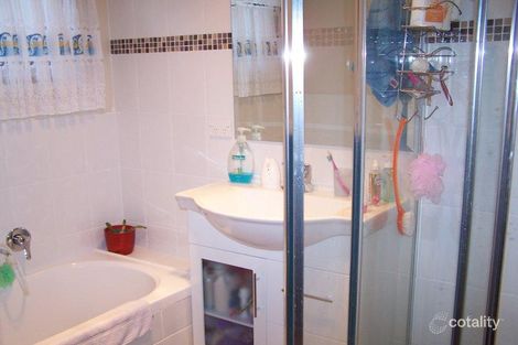Property photo of 35 Lagonda Drive Ingleburn NSW 2565