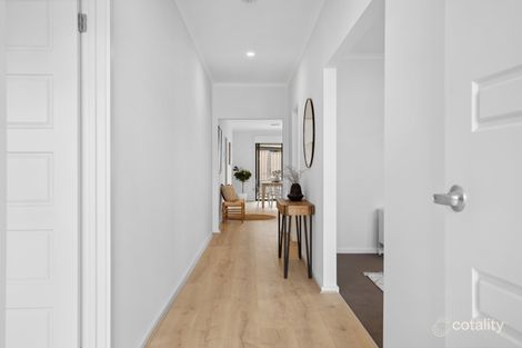 Property photo of 38 Aston Parade Mount Barker SA 5251