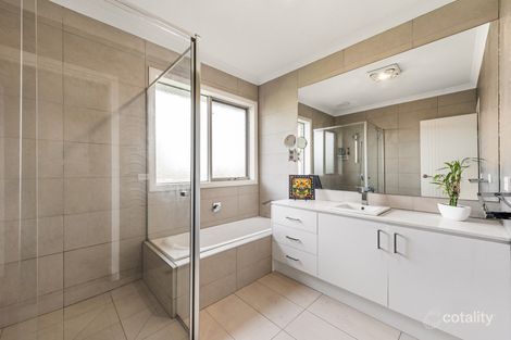 Property photo of 85A Meadowgate Drive Chirnside Park VIC 3116