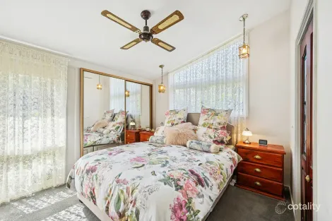 Property photo of 24 Sunset Boulevard Winmalee NSW 2777