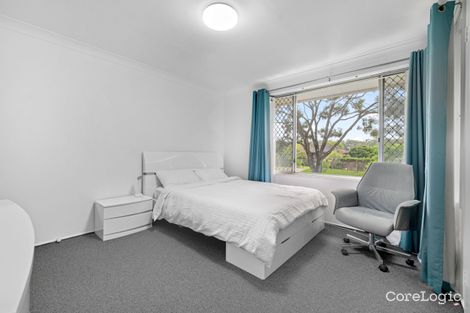 Property photo of 4 Manam Place Glenfield NSW 2167