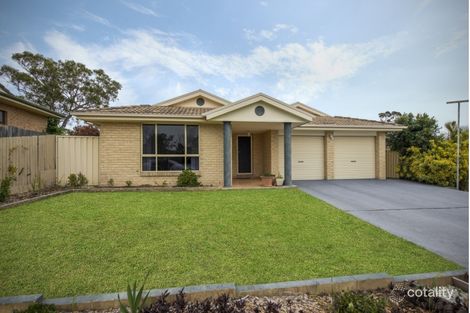 Property photo of 8 Woodside Court Lake Haven NSW 2263