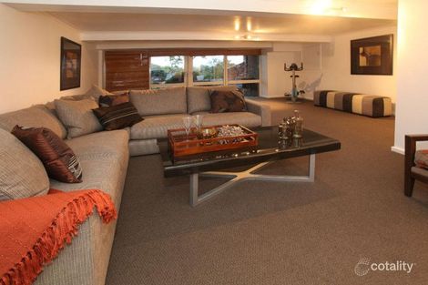 Property photo of 10 Alvanley Court Mulgrave VIC 3170