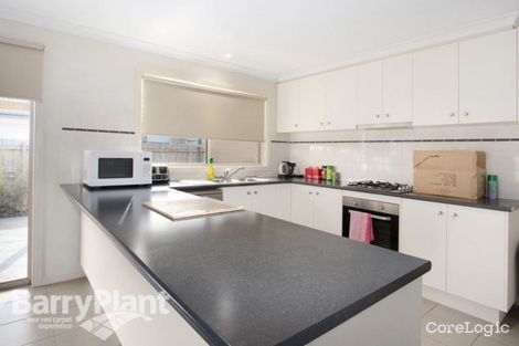 Property photo of 31 Chaucer Way Drouin VIC 3818