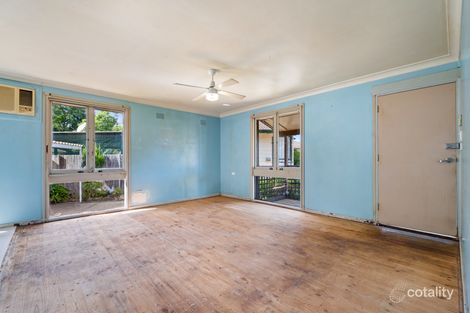 Property photo of 10 Carr Place Bradbury NSW 2560
