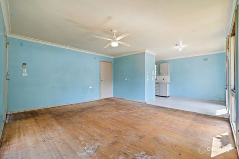 Property photo of 10 Carr Place Bradbury NSW 2560