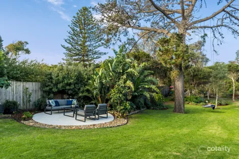 Property photo of 4 Beckwith Grove Seaford VIC 3198