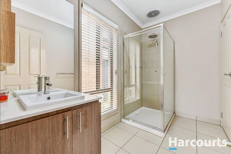 Property photo of 16 Shelburn Way Cranbourne East VIC 3977