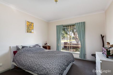 Property photo of 22 Dale Avenue Pascoe Vale VIC 3044
