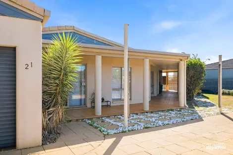 Property photo of 21 Pinnacle Court Avoca QLD 4670