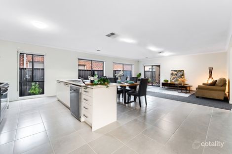 Property photo of 37 Scoria Circuit Craigieburn VIC 3064