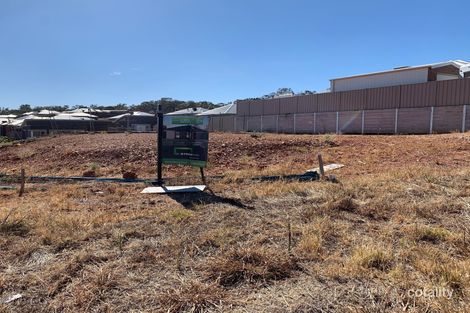 Property photo of 13 Exford Loop Bourkelands NSW 2650