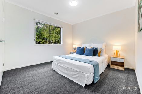 Property photo of 37 Scoria Circuit Craigieburn VIC 3064