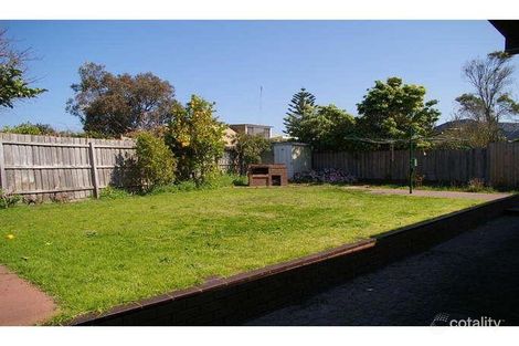 Property photo of 25 Pine Crescent Aspendale VIC 3195