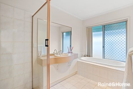 Property photo of 5 Chapel Hill Way Woodcroft SA 5162