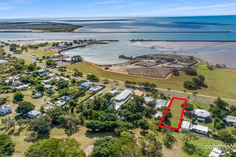 18 Harbour Esp, Burnett Heads, QLD 4670