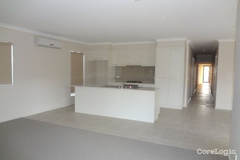 Property photo of 12 Normanby Chase Sandhurst VIC 3977