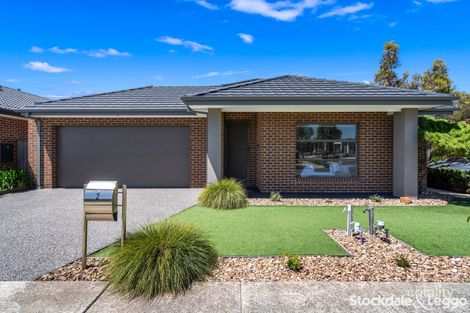 2 Fenwick Pde, Mickleham, VIC 3064