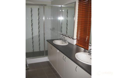 Property photo of 8 Sheringham Bend Success WA 6164