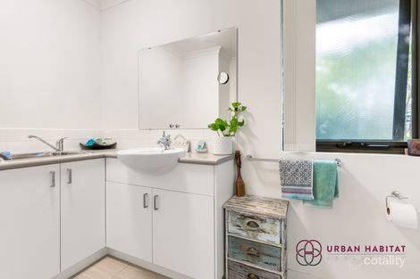 Property photo of 4/3 Rushbrooke Drive Wellard WA 6170