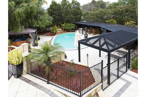 Property photo of 36 Ellen Brook Drive The Vines WA 6069