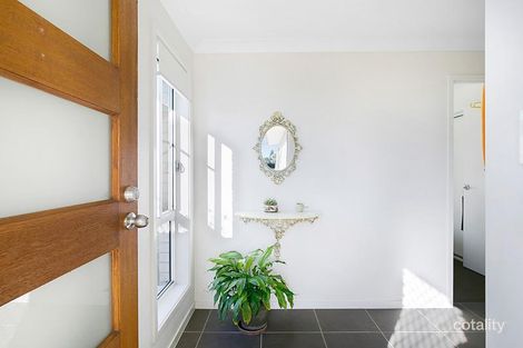 Property photo of 1/102 Rowbotham Street Rangeville QLD 4350