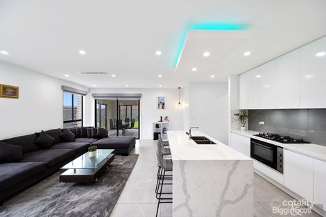 Property photo of 33 Riceflower Rise Wallan VIC 3756