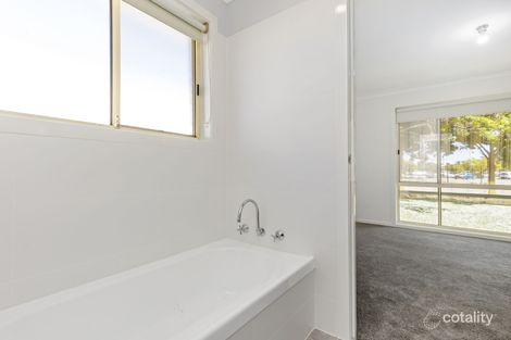 Property photo of 48 Dalman Parkway Glenfield Park NSW 2650