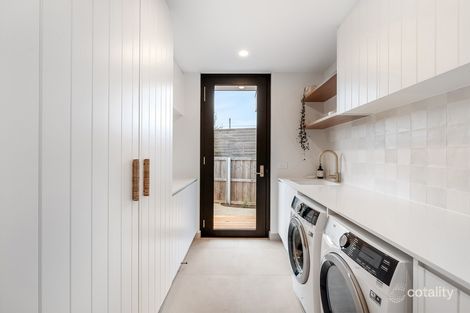 Property photo of 33 Mannata Street Lauderdale TAS 7021