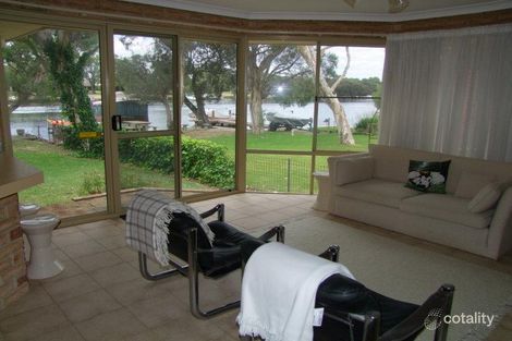 Property photo of 20 Culeenup Road North Yunderup WA 6208
