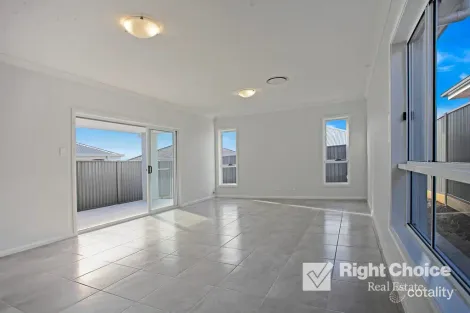 Property photo of 5 Holstein Street Calderwood NSW 2527