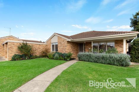 Property photo of 2 Longbeach Close Aspendale VIC 3195