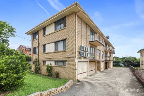 Property photo of 2/45 Wallace Street Chermside QLD 4032