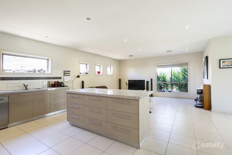 Property photo of 15 Bassett Drive Strathfieldsaye VIC 3551