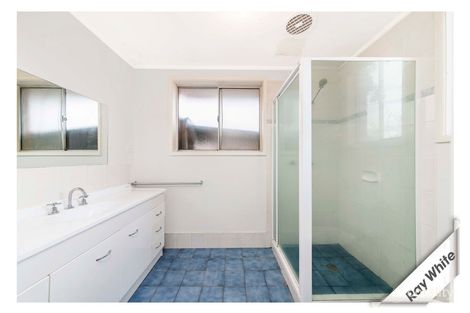 Property photo of 30 Wittenoom Crescent Stirling ACT 2611