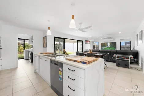 Property photo of 5 Pelican Drive Bargara QLD 4670