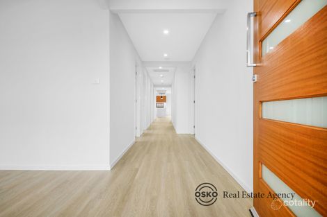 Property photo of 31 Coltan Avenue Cobblebank VIC 3338