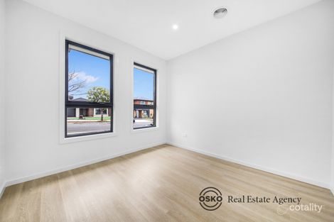 Property photo of 31 Coltan Avenue Cobblebank VIC 3338