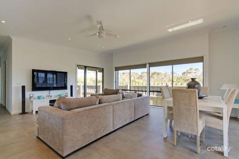Property photo of 52 Buckley Street Seaspray VIC 3851