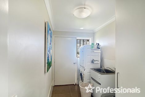 Property photo of 18 Osterley Street Bourkelands NSW 2650