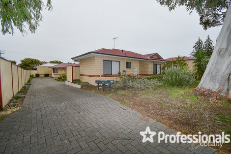 17b Boundary Rd, Dudley Park, WA 6210